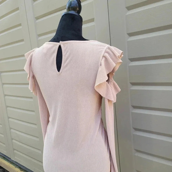 LC Lauren Conrad Runway Women Blush PInk Metallic Cold Shoulder Pleated Top XS - Picture 11 of 14